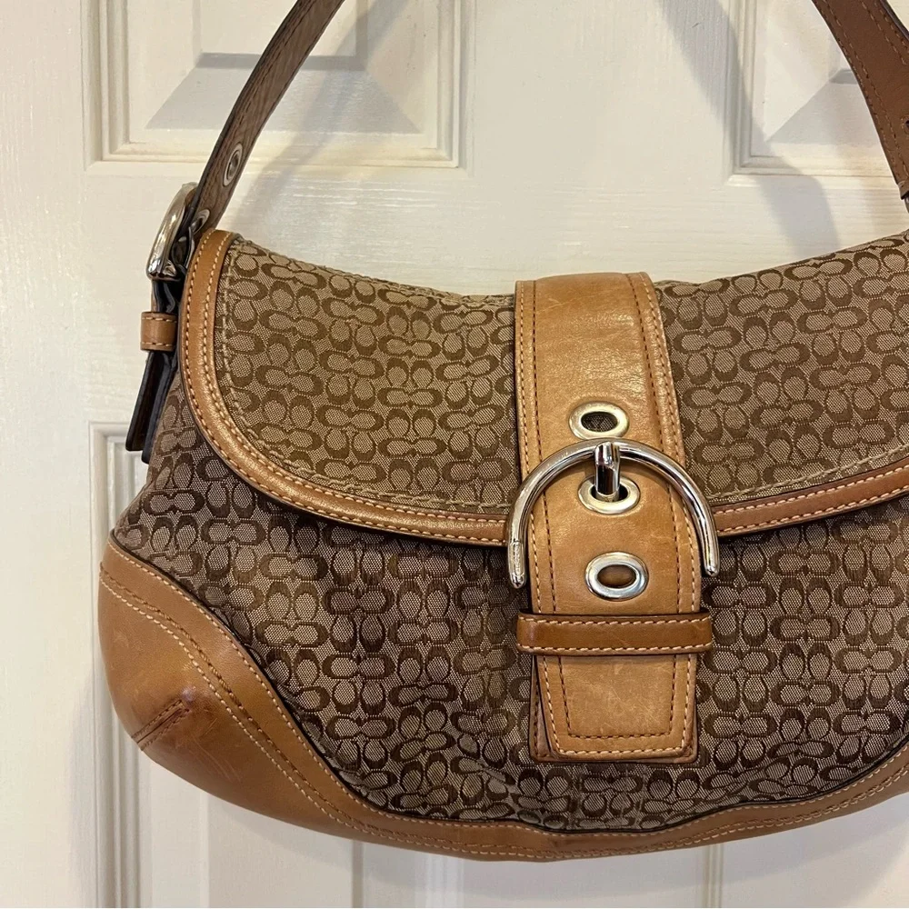 Vintage Y2K Coach Signature Soho Medium Shoulder Bag Brown British Tan F10926